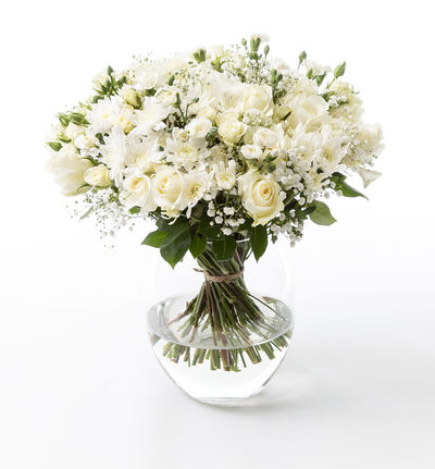 Fairtrade rosebukett i hvitt L Fairtrade rosebukett i hvitt L